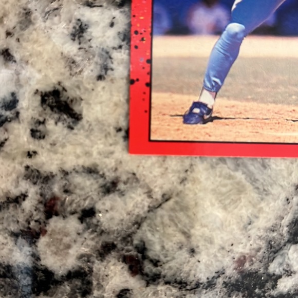 1990 Donruss #61 Bo Jackson card with Errors, which makes this card ULTRA RAREš² - Picture 5 of 8